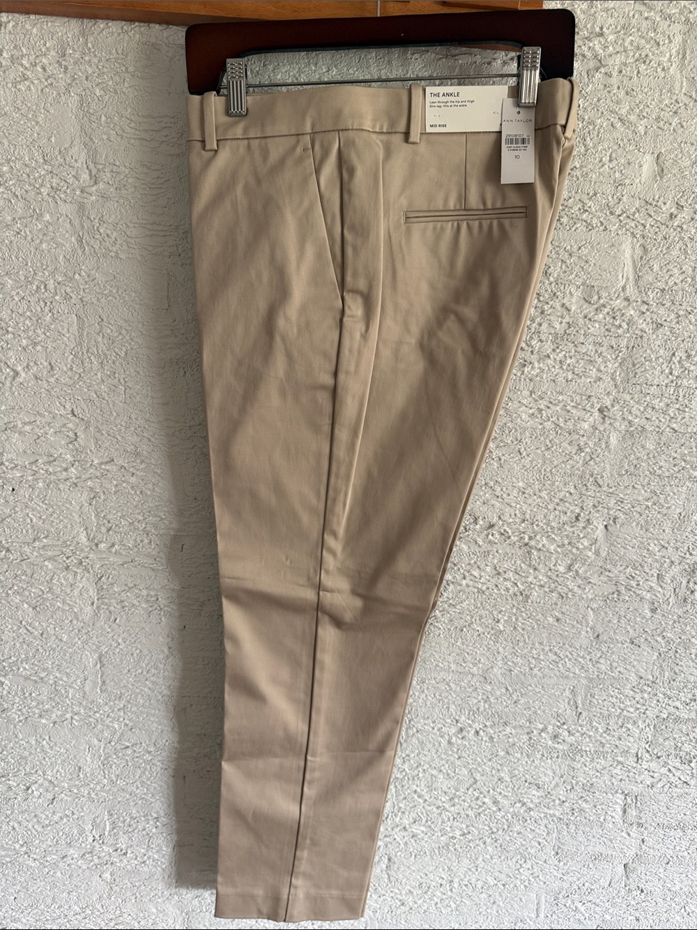 Ann Taylor Neutral Beige Women's Tailored Blazer and Pants - Picture 11 of 13